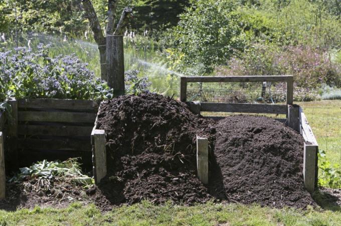 Příklad kompost jámy na pozemku