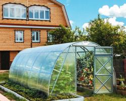 Zachování skleníku: jak připravit skleník na zimu