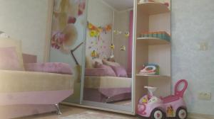 Opravy v dětském pokoji, turn-based činnosti a funkce celkového