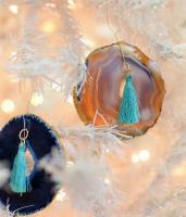 Designer šperky vyrobené z achátu pro vaše novoročních vánočních stromků. Snadná, jednoduchá a nenákladná
