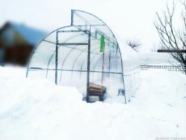 Má smysl házet sníh v zimě skleníku