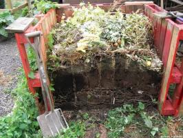 4 jednoduchých kroků, které urychlí zrání kompostu