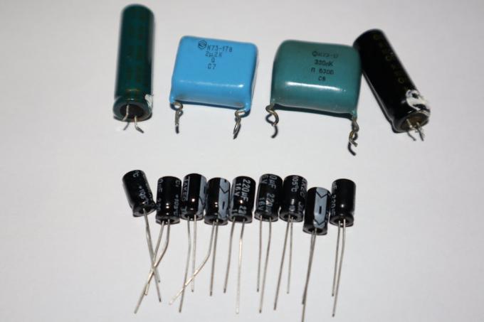 elektrolytických kondenzátorů 
